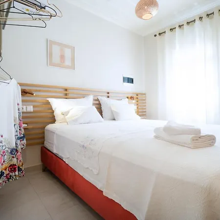 Kallinikou - Private Parking On Demand - *