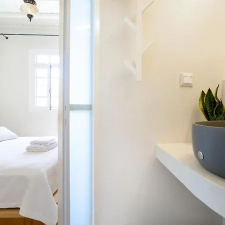 Kallinikou - Private Parking On Demand - Hébergement de vacances