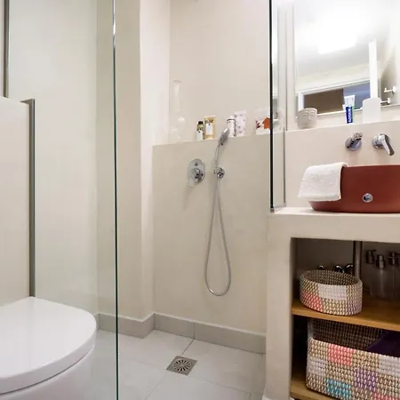 Kallinikou - Private Parking On Demand - Casa de Férias *